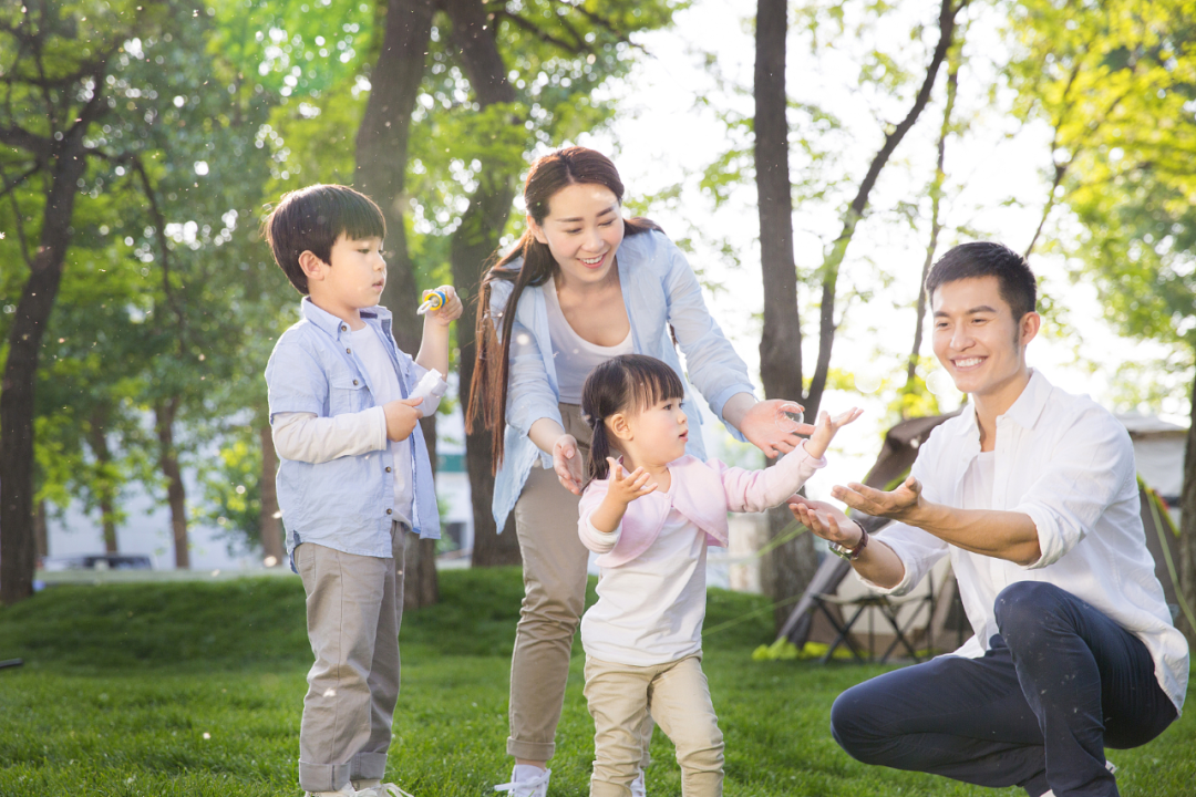 从孩子的日常分析家庭教育_孩子家庭教育常见问题_家庭教育概况及在家表现